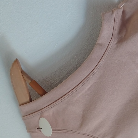 Tan Nude Stretchy Top Seamless - Picture 4 of 6